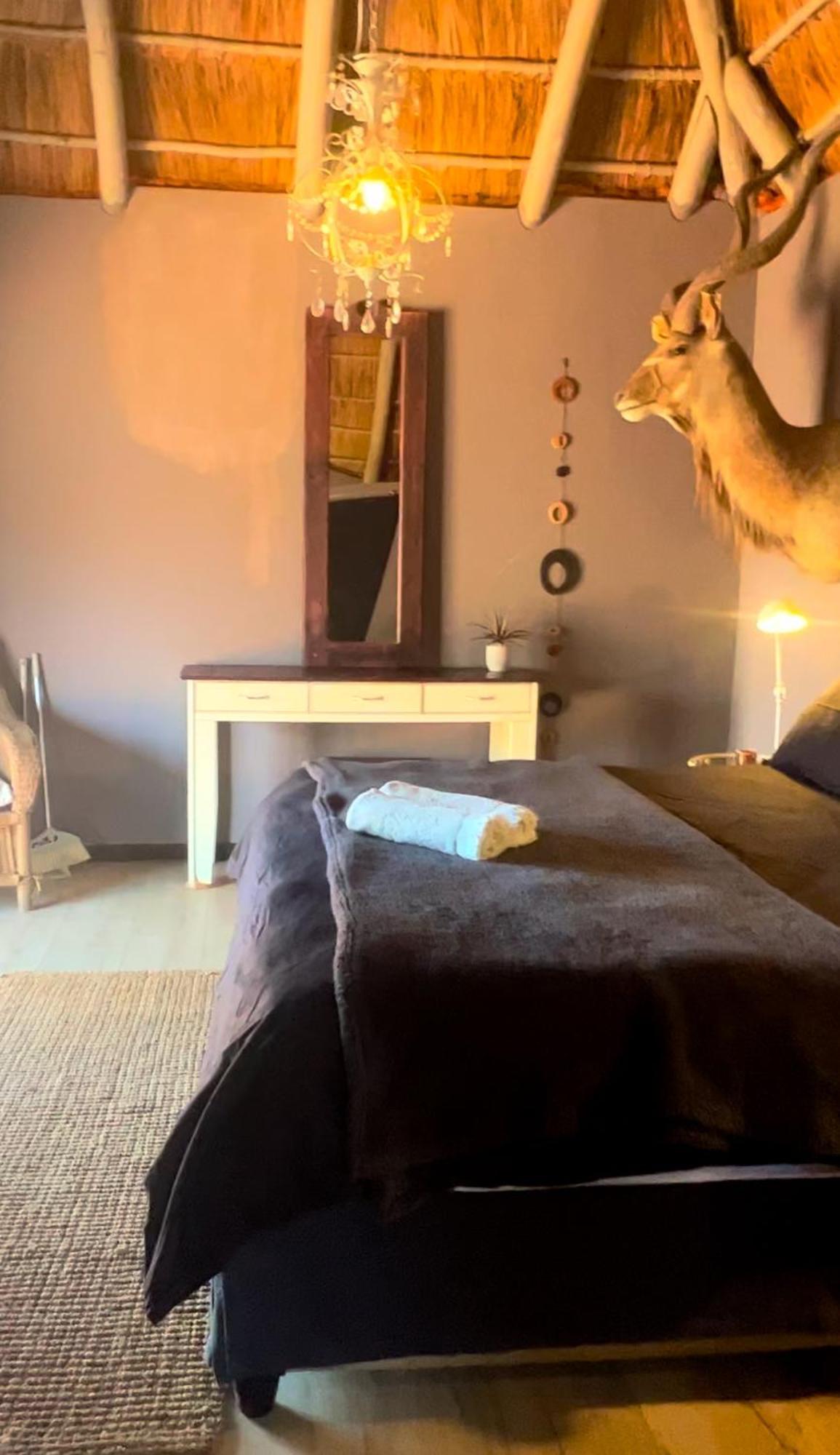 Lephalale Simba Safaris African Pride Exotic Lodge מראה חיצוני תמונה