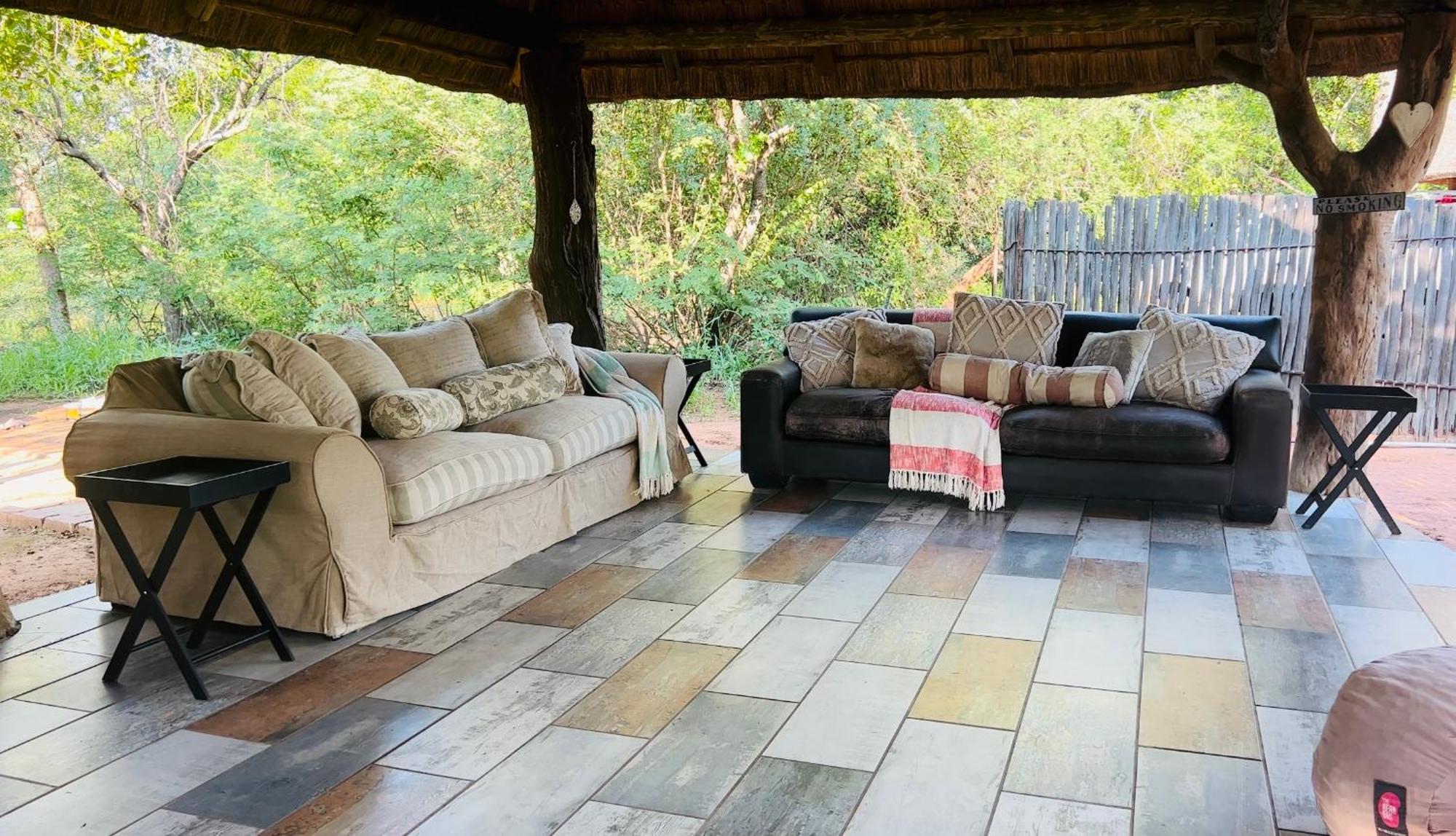 Lephalale Simba Safaris African Pride Exotic Lodge מראה חיצוני תמונה
