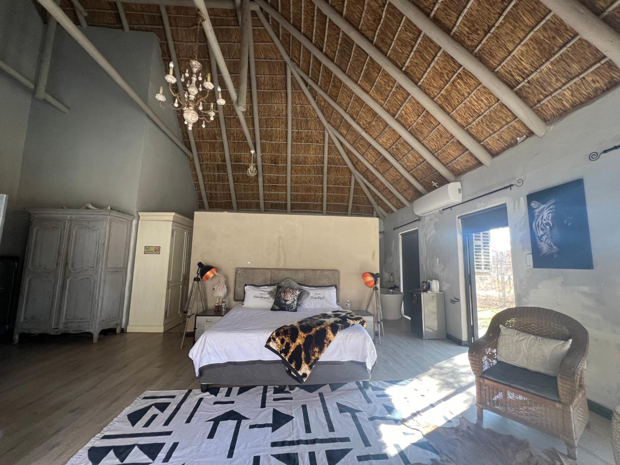 Lephalale Simba Safaris African Pride Exotic Lodge מראה חיצוני תמונה